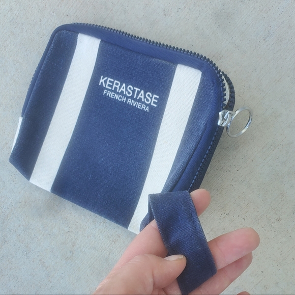 Kérastase Paris French Riviera Bag. - Picture 6 of 14